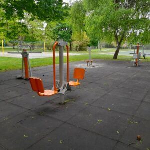 Szabadtéri fitneszparkok kialakítása a város több pontján 011_Ordass